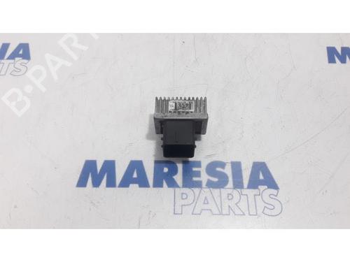 Used Electronic sensor RENAULT GRAND SCÉNIC III (JZ0/1_) 1.5 dCi (JZ09, JZ0D, JZ10, JZ14, JZ1G, JZ29, JZ2C) (110 hp) 31424121
