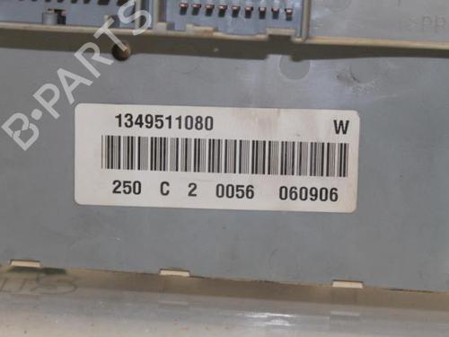 Used Fuse box PEUGEOT BOXER Van 2.2 HDi 120 (120 hp) 31495085