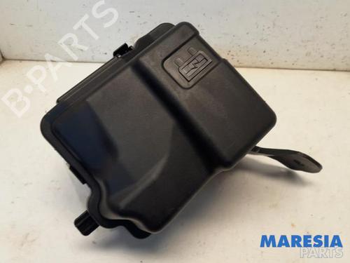 Caixa de fusíveis CITROËN DS3 (SA_) 1.2 VTi 82 (82 hp) 31504977