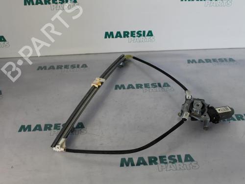 front-right-window-mechanism-renault-scenic-i-mpv-ja01_-fa0_-1999-2000-2001-2002-2003-2004-2005-2006-2007-2008-2009-2010-31411221 main image