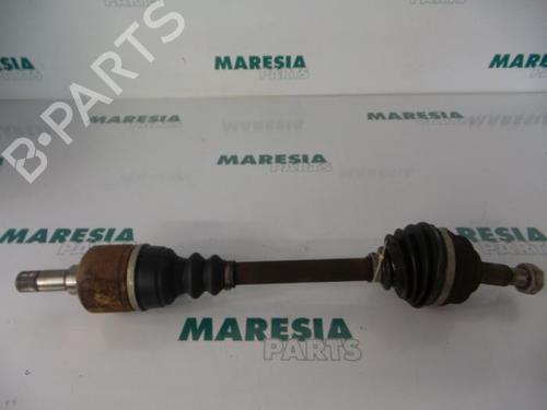 Used Left front driveshaft FIAT SCUDO Van (220_) 1.9 TD (90 hp) 31537081
