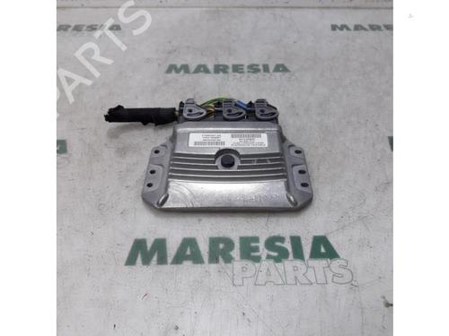 Used Electronic module PEUGEOT 407 Coupe (6C_) 2.7 HDi (204 hp) 31533450