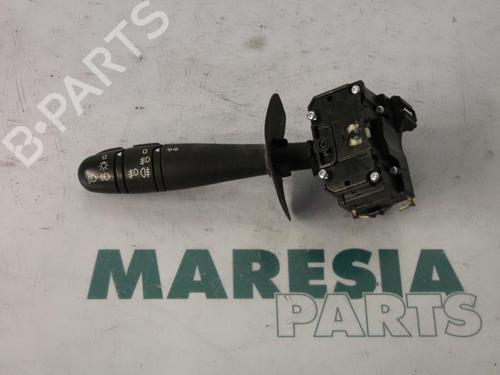 steering-column-stalk-renault-scenic-i-mpv-ja01_-fa0_-1999-2000-2001-2002-2003-2004-2005-2006-2007-2008-2009-2010-31526736 main image