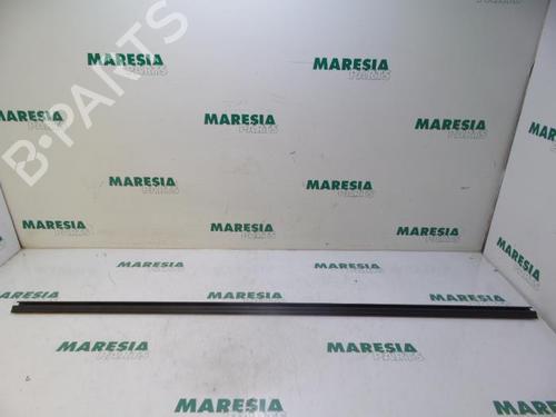 Tagræling PEUGEOT 206 CC (2D) 2.0 S16 (136 hp) 31407055