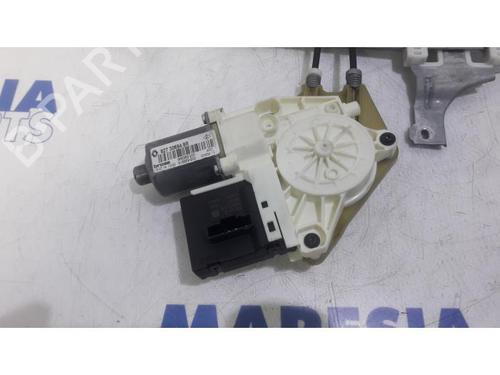 Rear right window mechanism RENAULT MEGANE III Grandtour (KZ0/1) 1.5 dCi (KZ09, KZ0D, KZ1G, KZ29, KZ14, KZ1W, KZ10, KZ1F,... | BP31443087C25