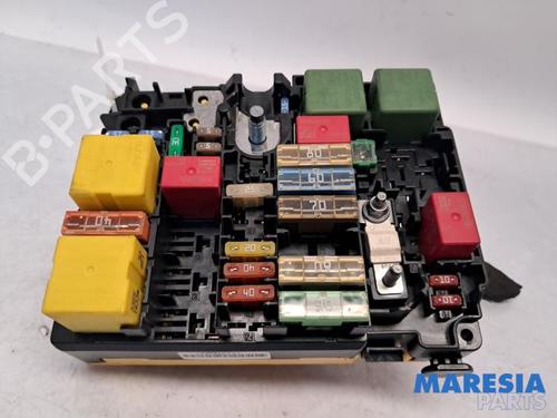 Used Fuse box PEUGEOT 2008 I (CU_) 1.2 VTi (82 hp) 31406833