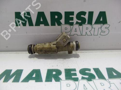 Used Injector PEUGEOT 306 Break (7E, N3, N5) 1.8 16V (110 hp) 31536295