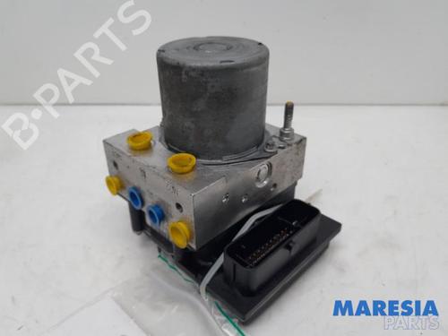 Used ABS pump PEUGEOT 3008 I MPV (0U_) 1.6 THP (156 hp) 31402392