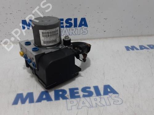 Used ABS pump PEUGEOT 3008 I MPV (0U_) 1.6 THP (150 hp) 31470480