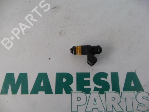 Used Injector RENAULT SCÉNIC I MPV (JA0/1_, FA0_) 1.6 (JA00) (110 hp) 31503237