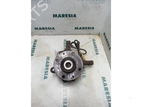 Used Left front steering knuckle RENAULT CLIO II (BB_, CB_) 1.2 16V (BB05, BB0W, BB11, BB27, BB2T, BB2U, BB2V, CB05,... (75 hp) 31520109