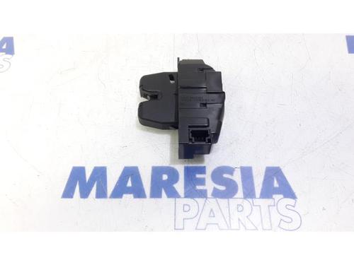 electronic-module-citroen-c4-picasso-i-mpv-ud_-2006-2007-2008-2009-2010-2011-2012-2013-2014-2015-31387381 main image