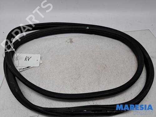Used Rubber door seal Rubber door seal 37180763 37180763