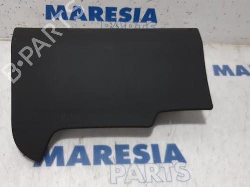 Used Knee airbag CITROËN C4 Grand Picasso I (UA_) 1.8 i 16V (125 hp) 31525361