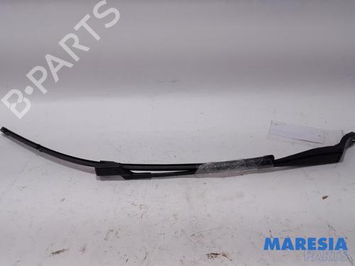 front-windshield-wiper-arm-peugeot-2008-i-cu_-2013-31517852 main image