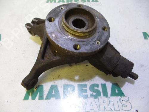 Used Right front steering knuckle PEUGEOT 307 SW (3H) 1.6 16V (109 hp) 31384882
