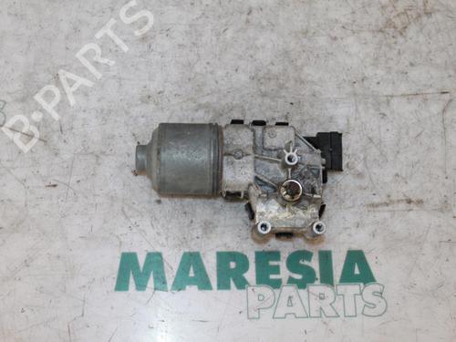 Used Front wiper motor RENAULT TWINGO II (CN0_) 1.2 16V (CN0K, CN0V, CN0A) (76 hp) 31481182