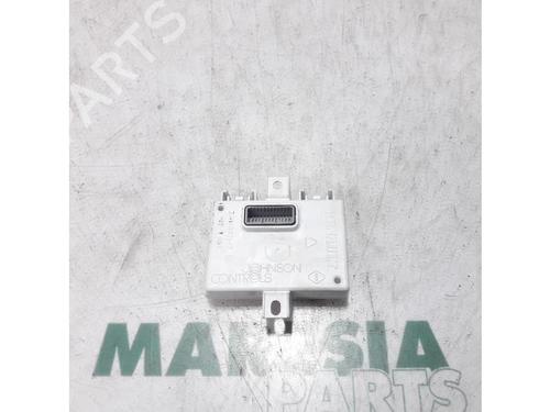 Used Electronic module RENAULT MEGANE III Grandtour (KZ0/1) 1.5 dCi (KZ0C, KZ1A) (90 hp) 31425537