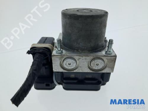 Used ABS pump ABS pump CITROËN C3 III (SX) 1.2 THP 110 (SXHNPS, SXHNZT, SXHNZ6) (110 hp) 33964406 33964406