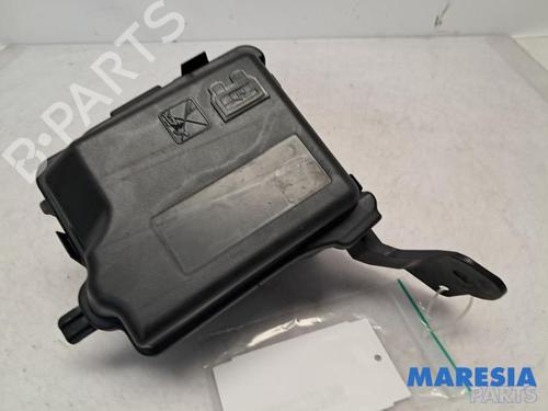 Used Fuse box CITROËN C3 III (SX) 1.2 VTi 82 (82 hp) 31468911
