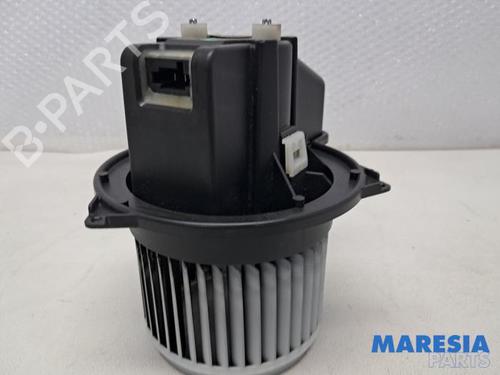 Used Heater blower motor Heater blower motor FIAT 500 (312_) 0.9 (312AXN1A) (80 hp) 32746193 32746193