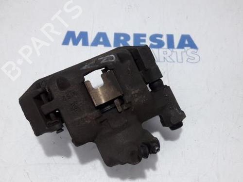 Used Right front brake caliper FIAT 500 (312_) 1.2 (312AXA1A) (69 hp) 31455156