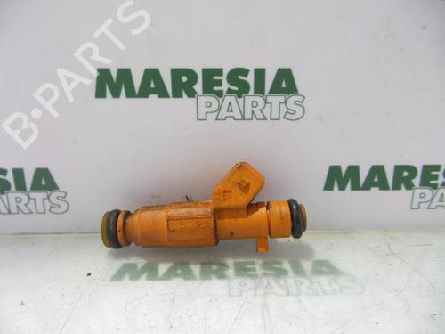 Used Injector ALFA ROMEO 147 (937_) 1.6 16V T.SPARK (937.AXA1A, 937.AXB1A, 937.BXB1A) (120 hp) 31504902