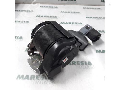Used Rear right seatbelt FIAT PANDA (169_) 1.1 (169.AXA1A) (54 hp) 31530824