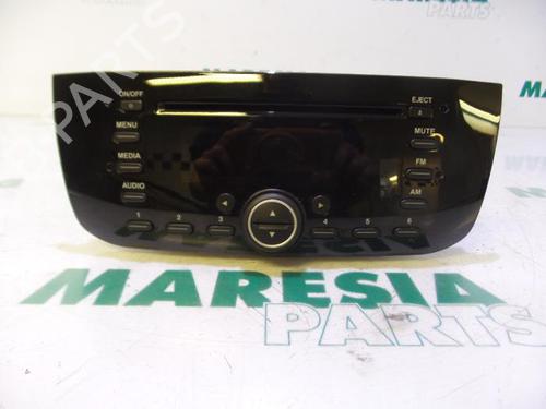 Used Radio FIAT PUNTO EVO (199_) 1.3 D Multijet (84 hp) 31453942