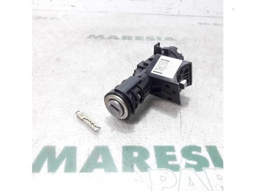 Used Ignition barrel FIAT 500 (312_) 1.2 (312AXA1A) (69 hp) 31423135