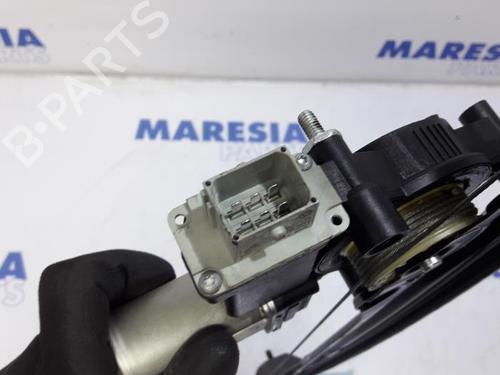 Front right window mechanism FIAT DOBLO Cargo (263_) 1.3 D Multijet | BP31520892C23