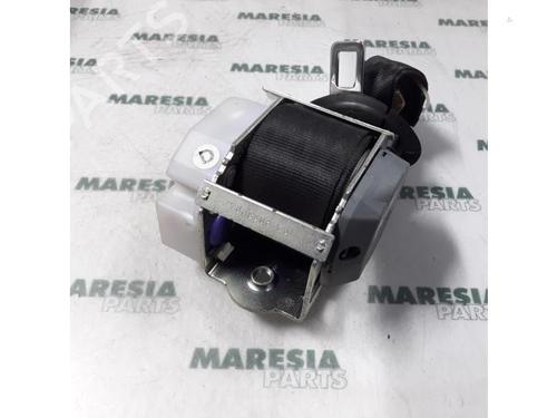 Used Rear right seatbelt ALFA ROMEO 147 (937_) 1.6 16V T.SPARK ECO (937.AXA1A, 937.BXA1A) (105 hp) 31421781