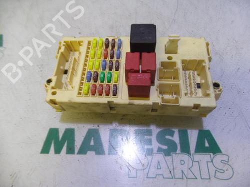 Used Fuse box FIAT STILO Multi Wagon (192_) 1.6 16V (105 hp) 31490545