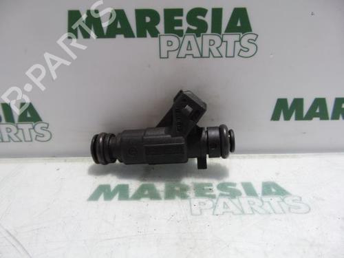 Used Injector FIAT PUNTO (188_) 1.2 16V 80 (188.233, .235, .253, .255, .333, .353, .639,... (80 hp) 31506888