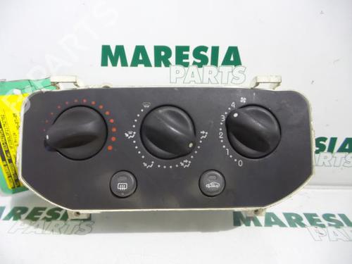 Used Climate control RENAULT CLIO II (BB_, CB_) 1.4 16V (B/CB0L) (95 hp) 31394939