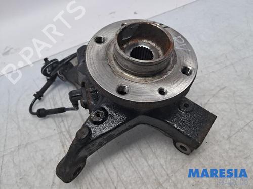 Used Right front steering knuckle Right front steering knuckle RENAULT CLIO IV (BH_) 0.9 TCe 90 (BHNF, BHMA, BHMH, BHJK, BHJR) (90 hp) 33707877 33707877