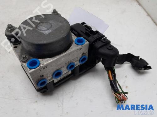 Used ABS pump FIAT 500 C (312_) 0.9 (312AG1A) (86 hp) 31440805