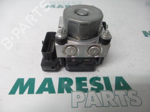 Used ABS pump RENAULT CAPTUR I (J5_, H5_) 0.9 TCe 90 (90 hp) 31520784