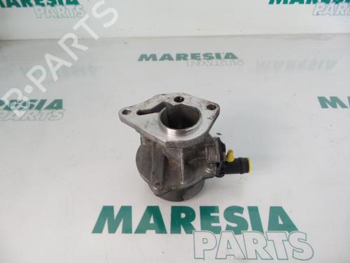 Used Electronic sensor RENAULT LAGUNA II Grandtour (KG0/1_) 1.9 dCi (KG0G) (120 hp) 31524865