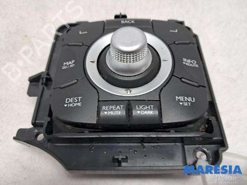 Used Display monitor RENAULT MEGANE III Grandtour (KZ0/1) 1.2 TCe (KZ2B, KZ11) (116 hp) 31414675