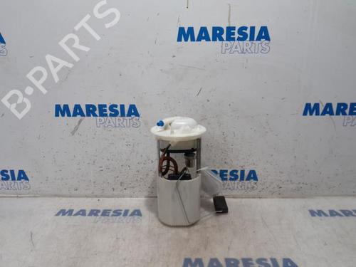 Used Fuel pump FIAT 500 (312_) 1.4 (312AXC1B, 312CXC1B) (100 hp) 31476026