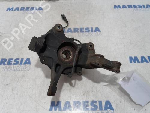 Used Right front steering knuckle RENAULT SCÉNIC III (JZ0/1_) 1.5 dCi (110 hp) 31388191