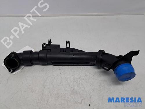 Rohr für PEUGEOT 2008 I (CU_) 1.2 THP 110 / PureTech 110 (110 hp) 31482990