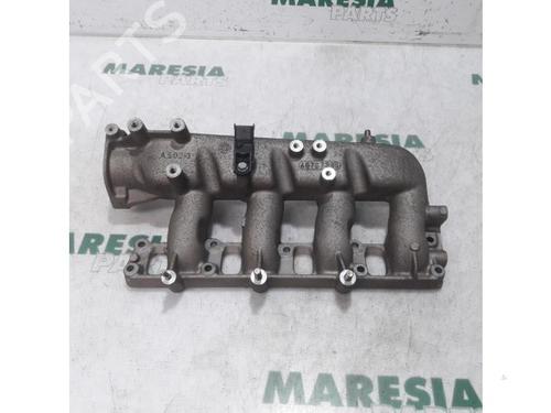 Used Injection rail FIAT PUNTO (188_) 1.9 JTD 80 (188.237, .257, .337, .357) (80 hp) 31469996