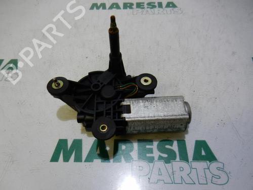 Used Rear wiper motor FIAT STILO (192_) 2.4 20V (192_XD1A, 192AXD12) (170 hp) 31427837