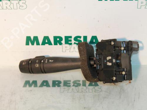 steering-column-stalk-renault-laguna-i-b56_-556_-1993-1994-1995-1996-1997-1998-1999-2000-2001-2002-31492258 main image