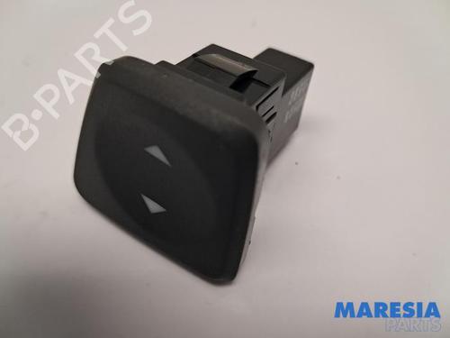 kombi-kontakt-stilkkontakt-fiat-500-312_-2007-31502057 main image