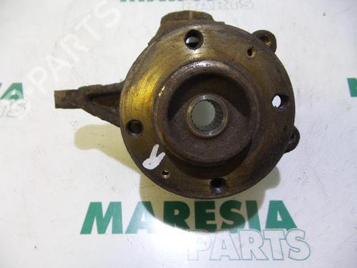 Used Right front steering knuckle PEUGEOT 206 Hatchback (2A/C) 1.1 i (60 hp) 31511340