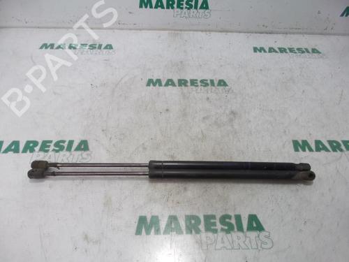 Used Tailgate lift support Tailgate lift support 31431104 31431104
