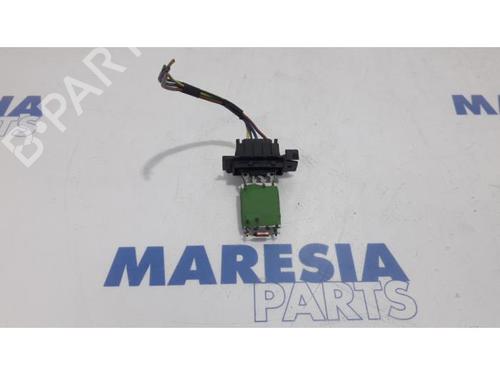 Used Electronic sensor FIAT DOBLO Cargo (263_) 1.6 D Multijet (263WXD1B, 263WXR1B, 263WXX1B, 263ZXD1B,... (105 hp) 31425542
